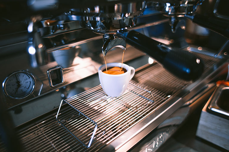 Best Espresso Machine, Grinder, and Accessories for Beginners